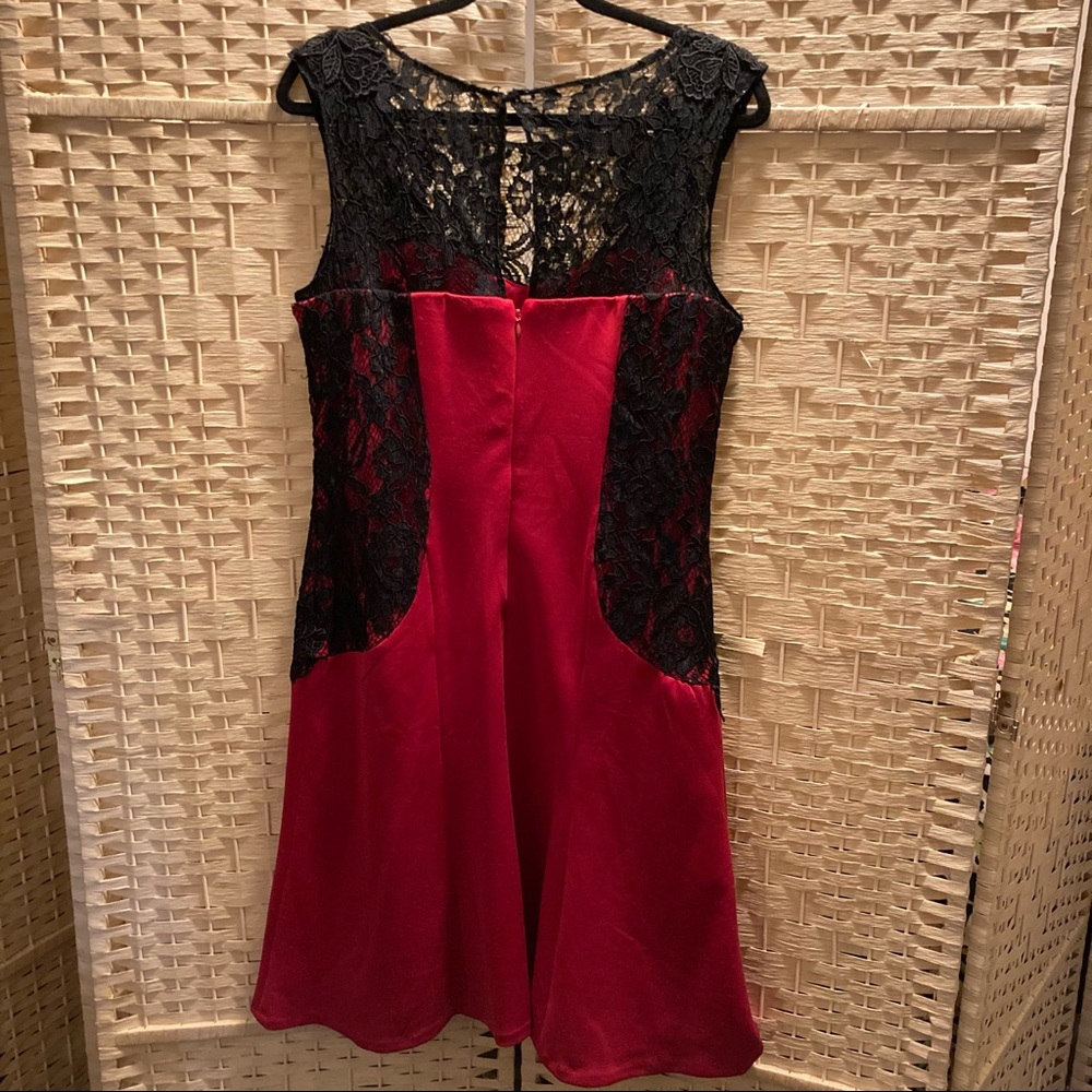 Dress - Picture 2 of 5